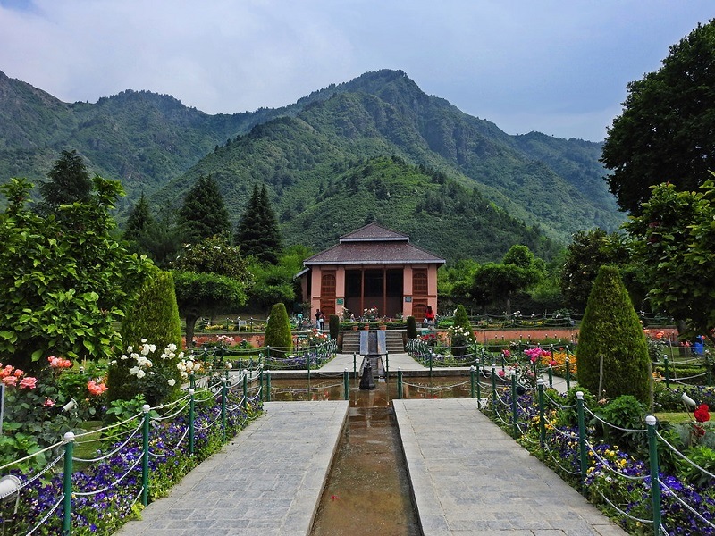 Chashme Shahi Garden